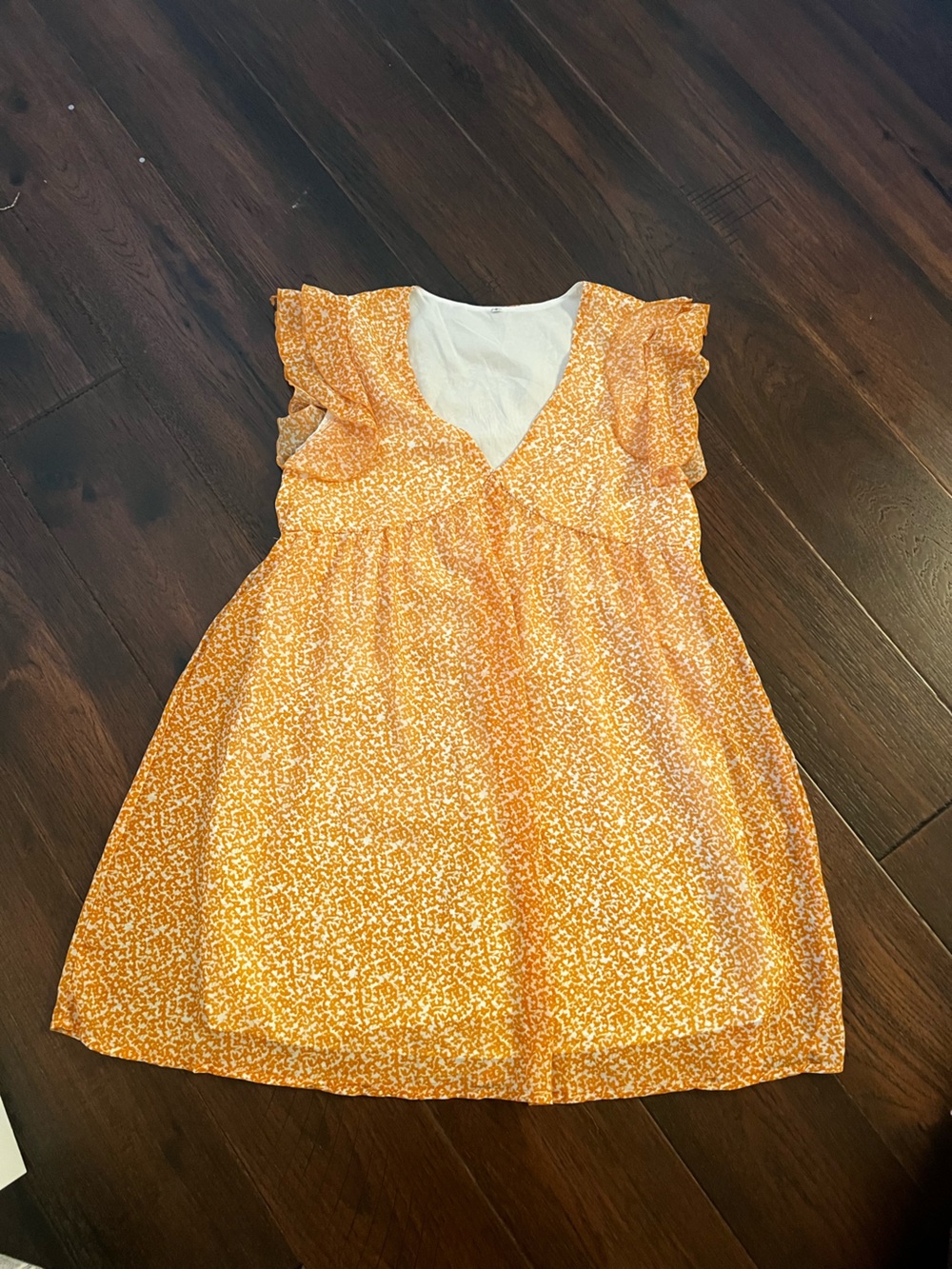 Floral ruffle sleeve shift dress